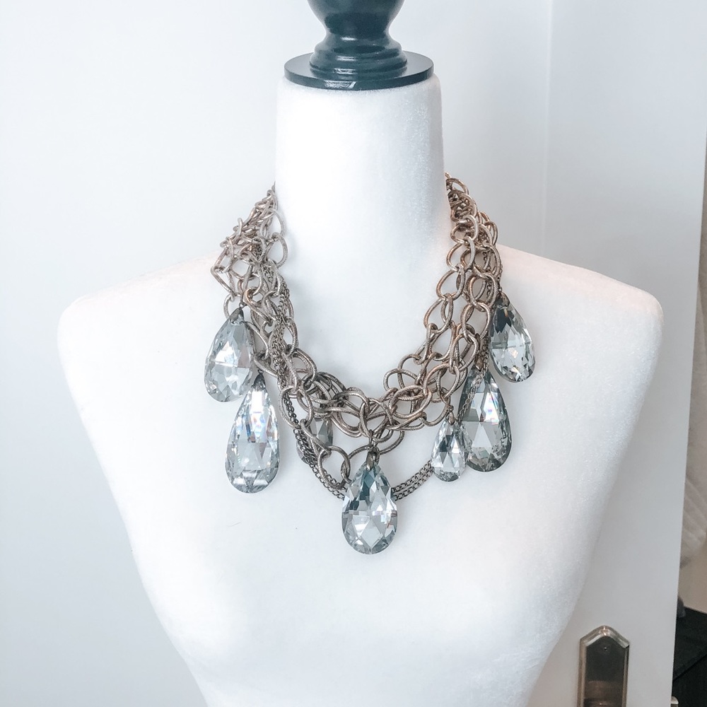 Statement necklace